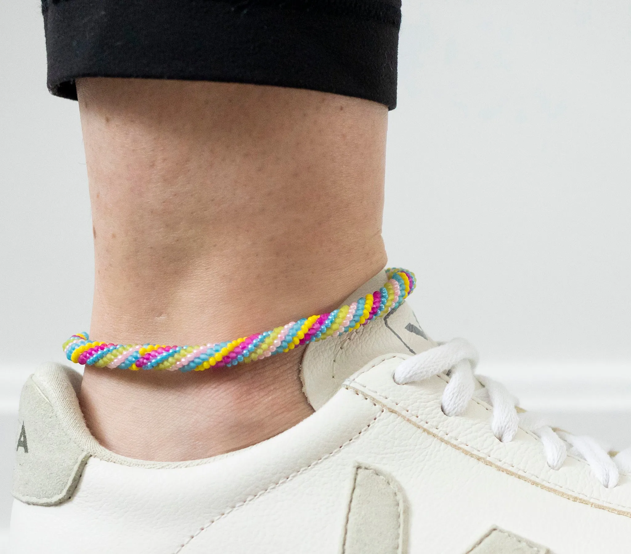 Roll-On® Anklet <br> Kinda Twisted